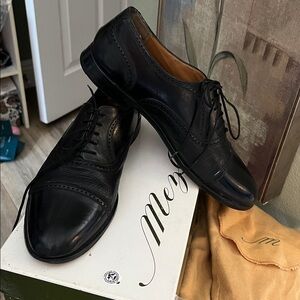 EUC, Mezlan, size 10, Black Leather Oxfords, with Mezlan dust bags for each shoe